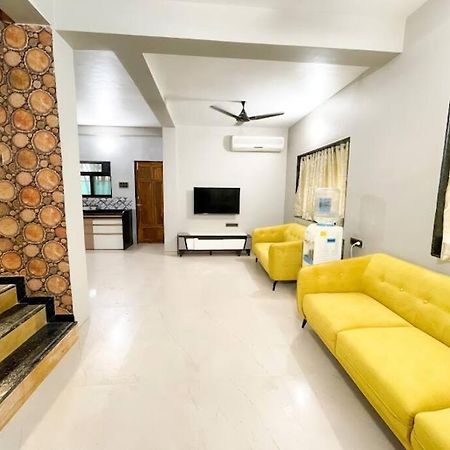 Corner House, Lonavla By Meheru-4 Bhk Villa With Pool Eksteriør bilde