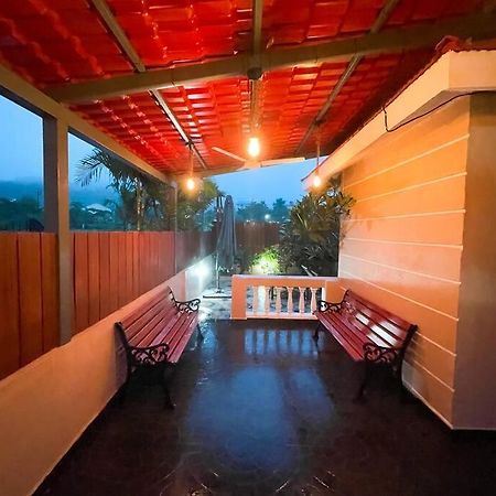 Corner House, Lonavla By Meheru-4 Bhk Villa With Pool Eksteriør bilde
