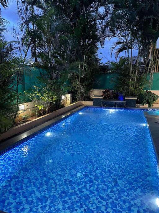 Corner House, Lonavla By Meheru-4 Bhk Villa With Pool Eksteriør bilde